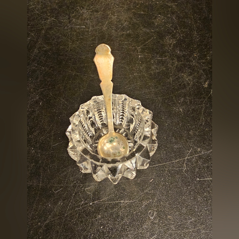 Unique Vintage‎ Clear Glass Art with Silver Spoon